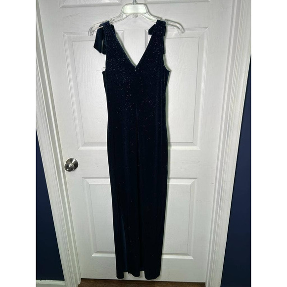 V-Front Sparkle Gown Navy - Picture 6 of 8